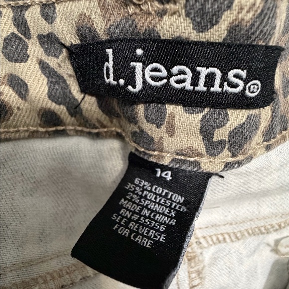 SOLD - Picture 2 of 8